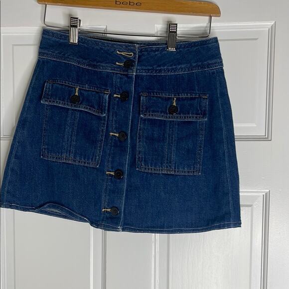 GAP Dresses & Skirts - GAP Blue Mini Skirt Trendy and Versatile. size 2